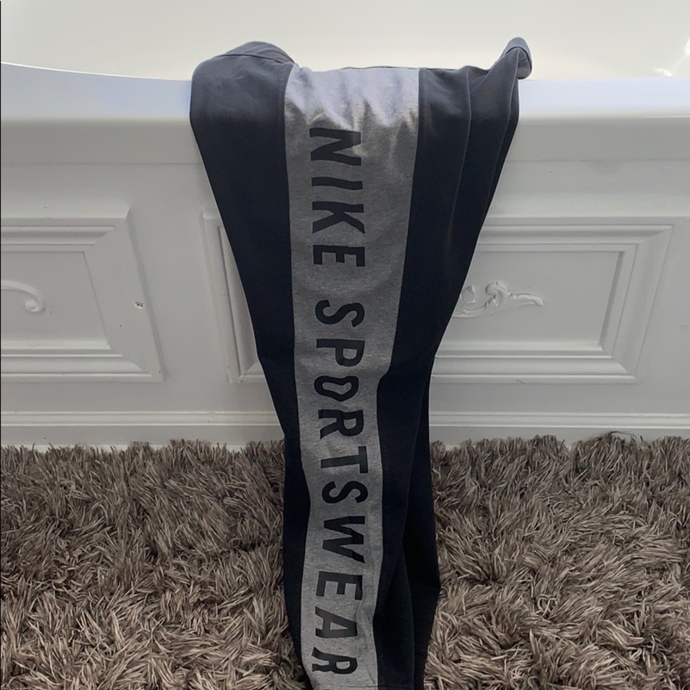 Jogging pants